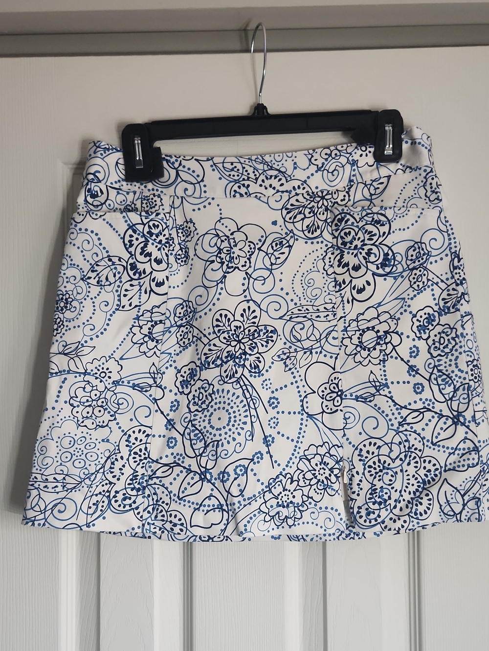 Lady Hagen White and Blue Floral Mini Skirt